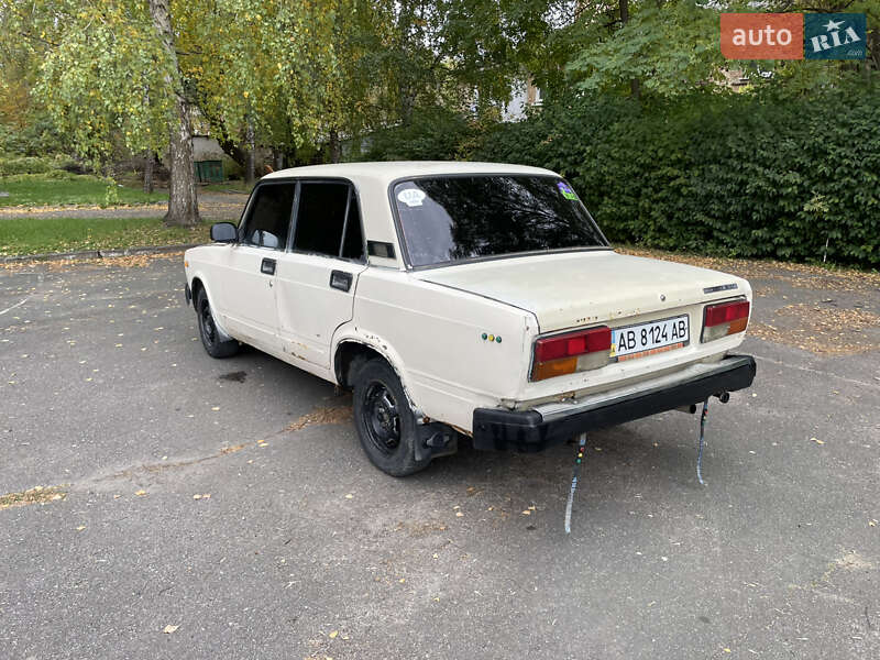 Седан ВАЗ / Lada 2107 1986 в Могилів-Подільському