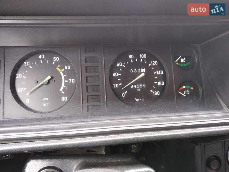 Седан ВАЗ / Lada 2107 2004 в Старокостянтинові