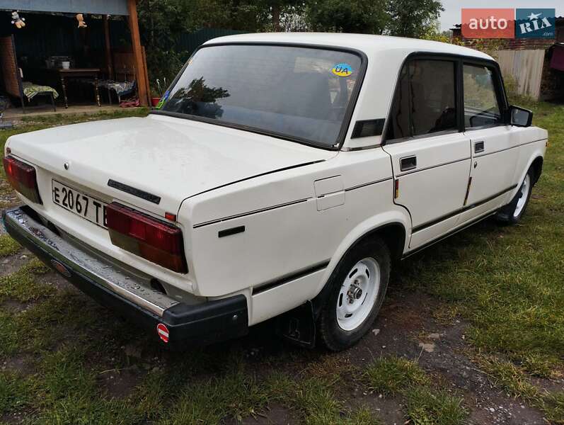 Седан ВАЗ / Lada 2107 1989 в Теребовле