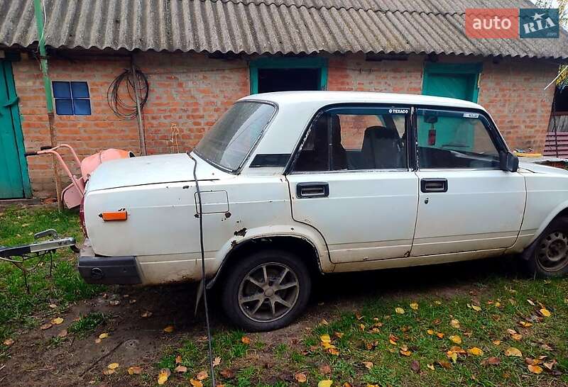 Седан ВАЗ / Lada 2107 1986 в Краснокутську фото 3 Седан ВАЗ / Lada 2107 1986 в Краснокутську