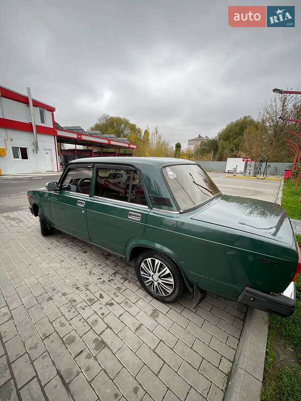 Седан ВАЗ / Lada 2107 1998 в Вінниці