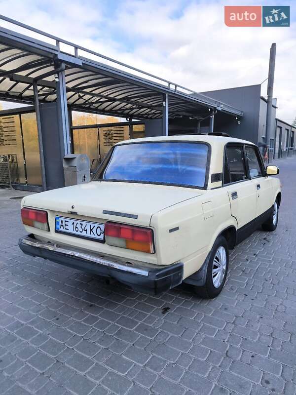 Седан ВАЗ / Lada 2107 1984 в Дніпрі