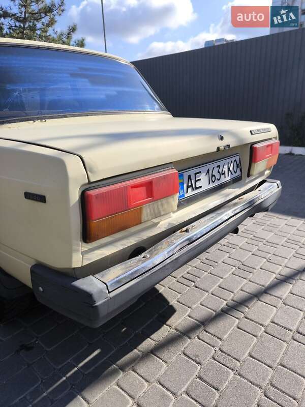 Седан ВАЗ / Lada 2107 1984 в Дніпрі