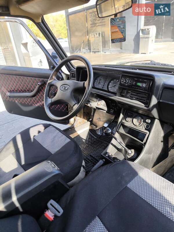 Седан ВАЗ / Lada 2107 1984 в Дніпрі