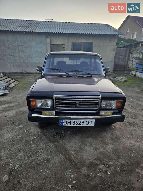 Седан ВАЗ 2107 2006 в  фото Седан ВАЗ 2107 2006 в