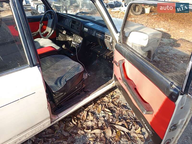 Седан ВАЗ / Lada 2107 1995 в Кременце