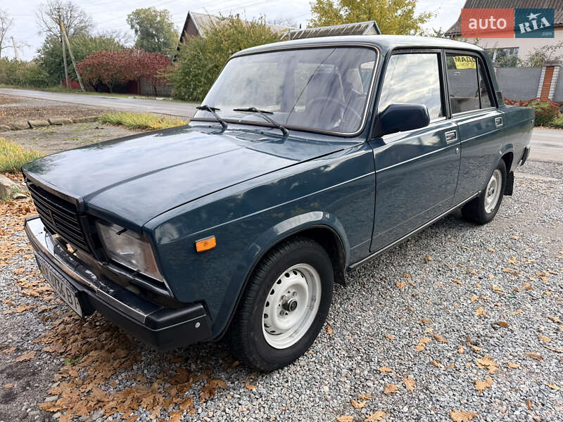 Седан ВАЗ / Lada 2107 2002 в Краснограді фото 8 Седан ВАЗ / Lada 2107 2002 в Краснограді