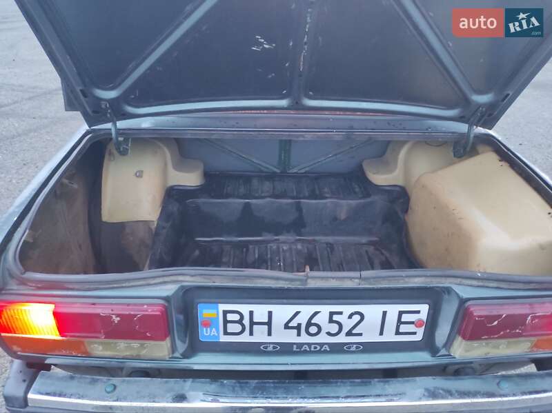 Седан ВАЗ / Lada 2107 1987 в Балте