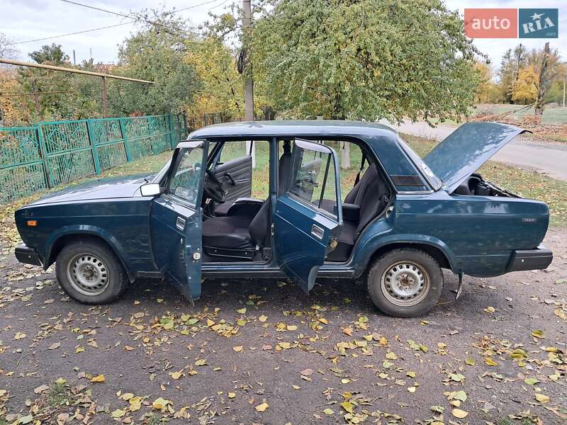 Седан ВАЗ / Lada 2107 2004 в Запорожье фото 2 Седан ВАЗ / Lada 2107 2004 в Запорожье