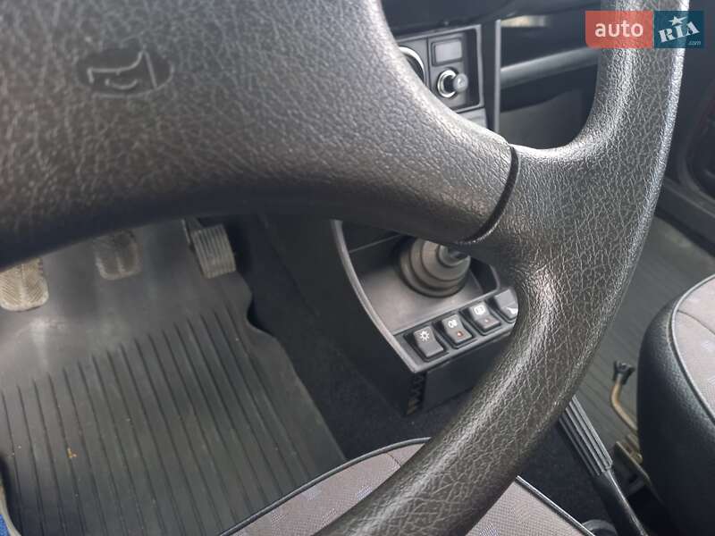 Седан ВАЗ / Lada 2107 2003 в Черкассах фото 37 Седан ВАЗ / Lada 2107 2003 в Черкассах