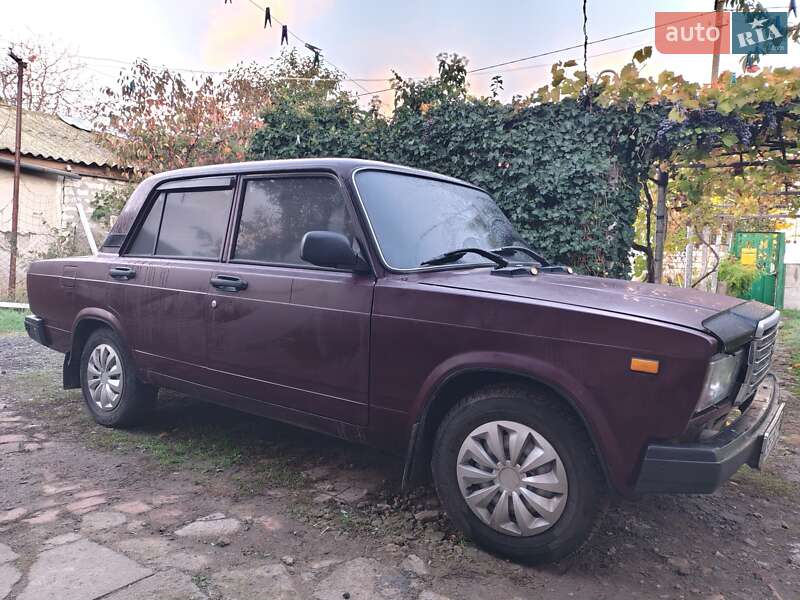 Седан ВАЗ / Lada 2107 2008 в Миколаєві