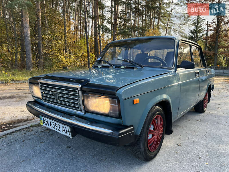 Седан ВАЗ / Lada 2107 2003 в Житомире фото 2 Седан ВАЗ / Lada 2107 2003 в Житомире