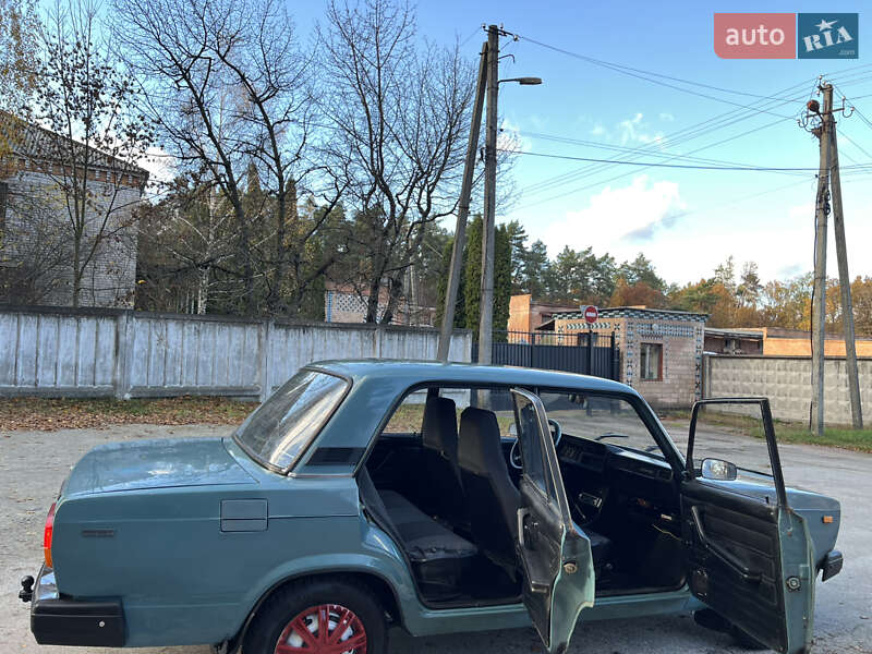 Седан ВАЗ / Lada 2107 2003 в Житомире фото 16 Седан ВАЗ / Lada 2107 2003 в Житомире