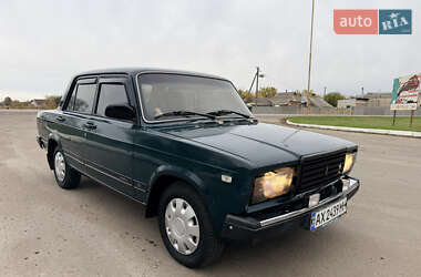Седан ВАЗ 2107 2005 в Краснограде