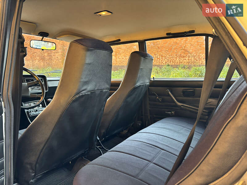 Седан ВАЗ / Lada 2107 2000 в Чернігові