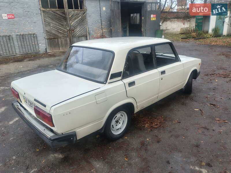 Седан ВАЗ / Lada 2107 2007 в Радомишлі фото 6 Седан ВАЗ / Lada 2107 2007 в Радомишлі