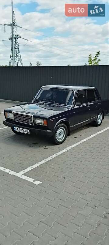 Седан ВАЗ / Lada 2107 2004 в Киеве фото 4 Седан ВАЗ / Lada 2107 2004 в Киеве