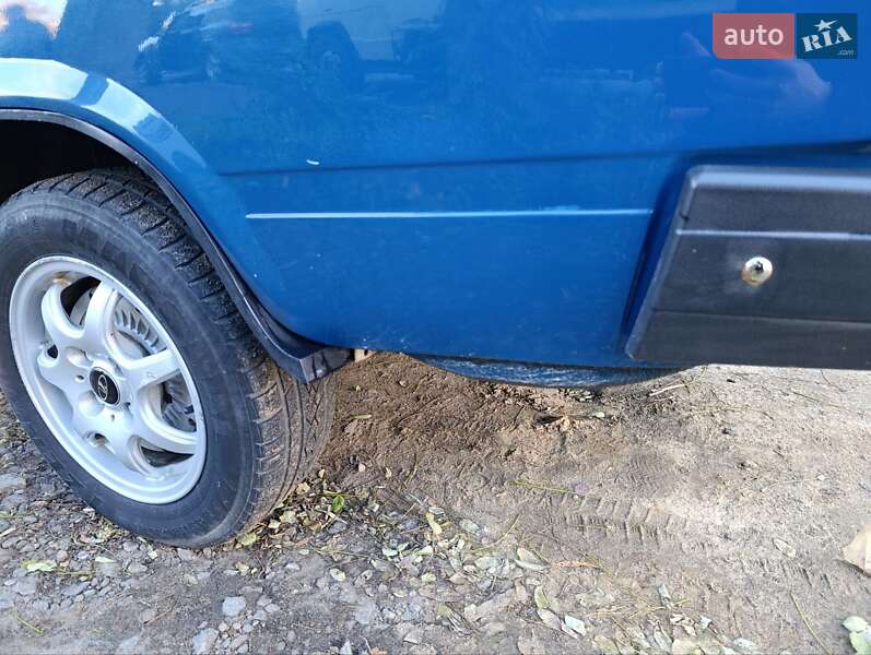 Седан ВАЗ / Lada 2107 2004 в Бердичеве фото 4 Седан ВАЗ / Lada 2107 2004 в Бердичеве