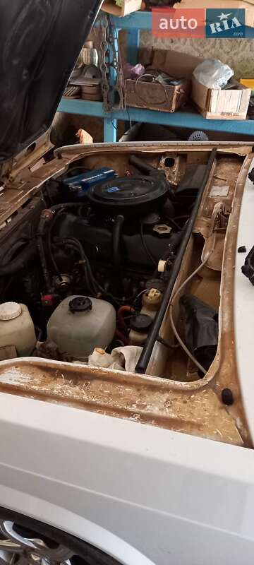 Седан ВАЗ / Lada 2107 2003 в Киеве