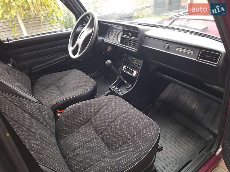 Седан ВАЗ / Lada 2107 2004 в Черкассах фото 13 Седан ВАЗ / Lada 2107 2004 в Черкассах
