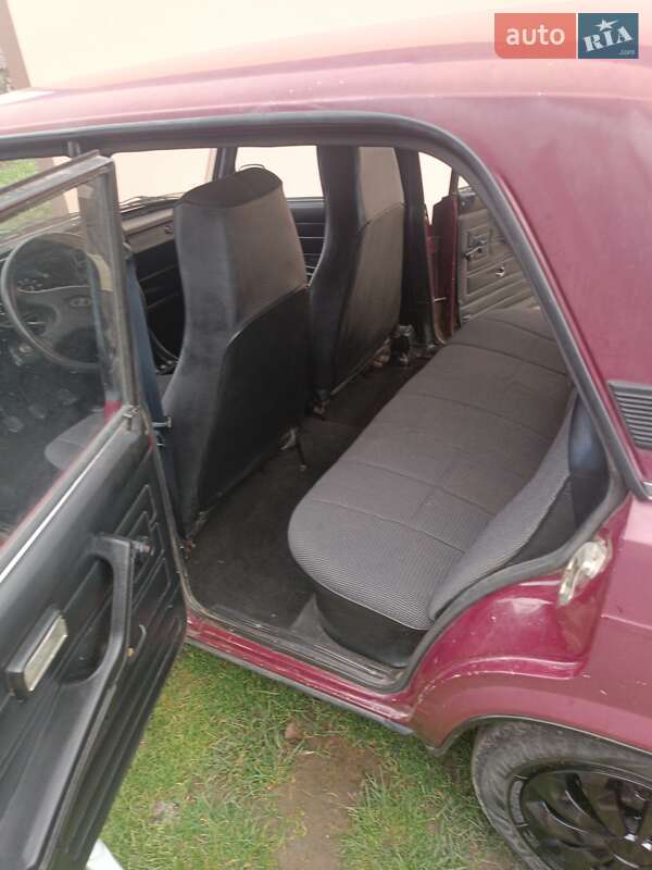 Седан ВАЗ / Lada 2107 2002 в Дрогобыче фото 6 Седан ВАЗ / Lada 2107 2002 в Дрогобыче
