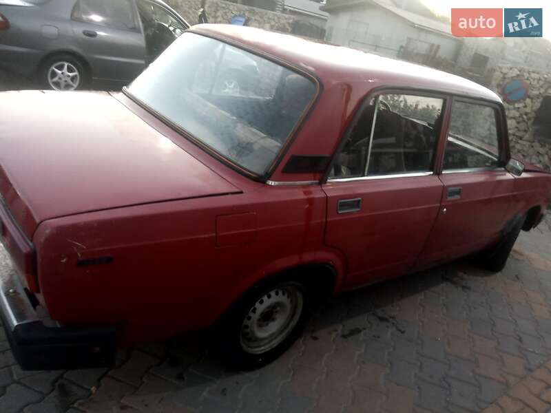 Седан ВАЗ / Lada 2107 1993 в Коломиї фото Седан ВАЗ / Lada 2107 1993 в Коломиї