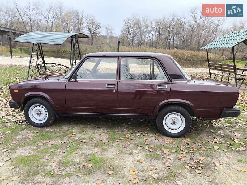 Седан ВАЗ / Lada 2107 2006 в Кобеляках