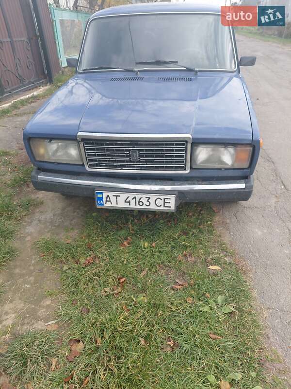 Седан ВАЗ / Lada 2107 2006 в Калуше