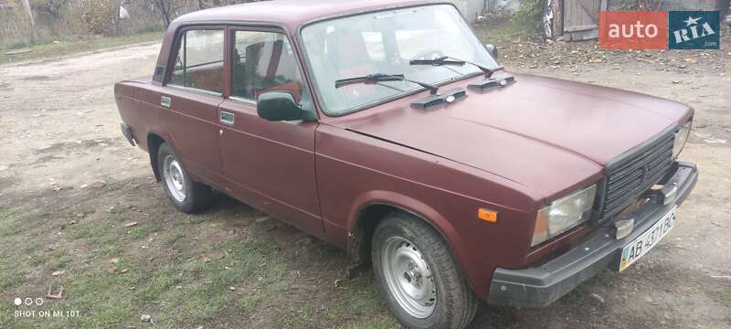 Седан ВАЗ / Lada 2107 2002 в Ямполе фото 2 Седан ВАЗ / Lada 2107 2002 в Ямполе