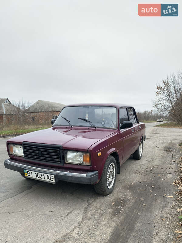 Седан ВАЗ / Lada 2107 2001 в Зенькове фото 2 Седан ВАЗ / Lada 2107 2001 в Зенькове