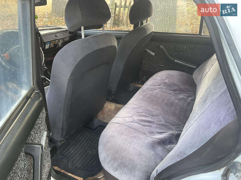 Седан ВАЗ / Lada 2107 1989 в Калиновке фото 13 Седан ВАЗ / Lada 2107 1989 в Калиновке