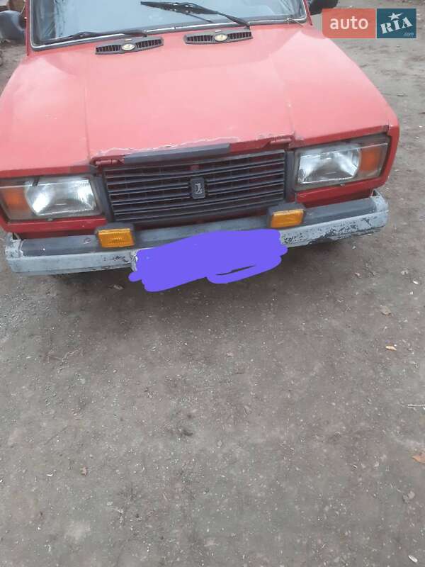 Седан ВАЗ / Lada 2107 1995 в Шполе