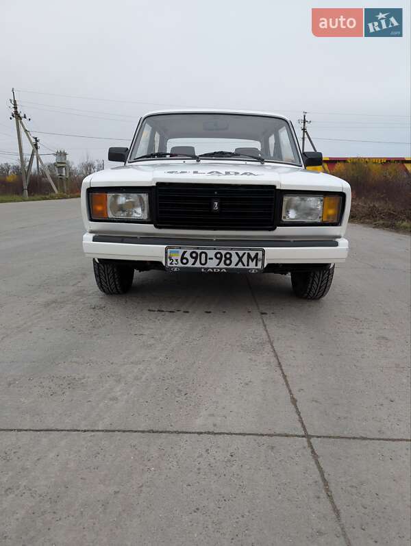 Седан ВАЗ / Lada 2107 1991 в Хотине фото 36 Седан ВАЗ / Lada 2107 1991 в Хотине