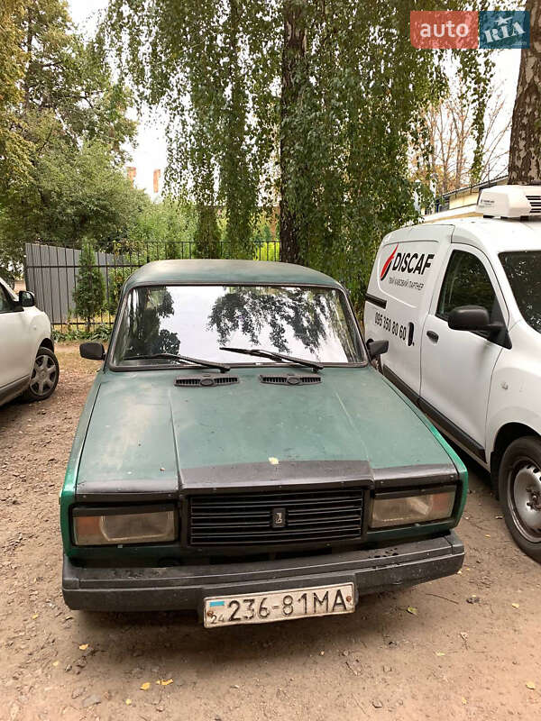 Седан ВАЗ / Lada 2107 1996 в Черкасах