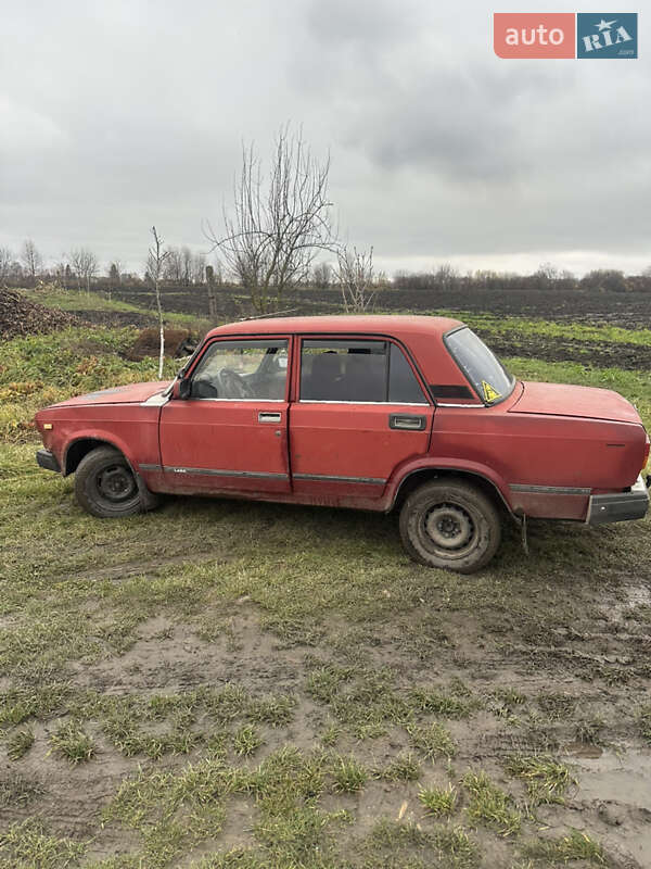 Седан ВАЗ / Lada 2107 1990 в Козятині