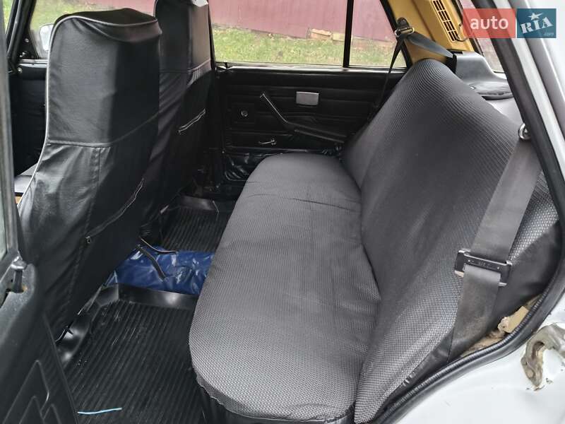 Седан ВАЗ / Lada 2107 1992 в Лысянке