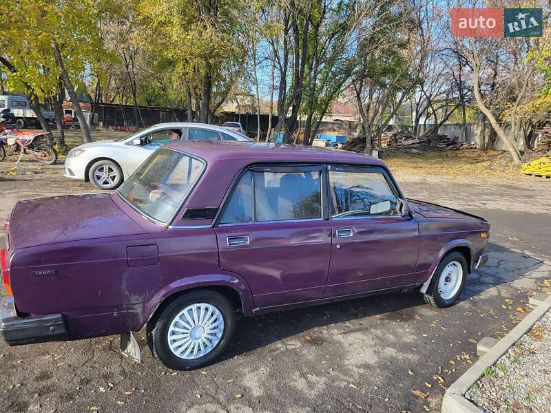 Седан ВАЗ / Lada 2107 2003 в Тернівці