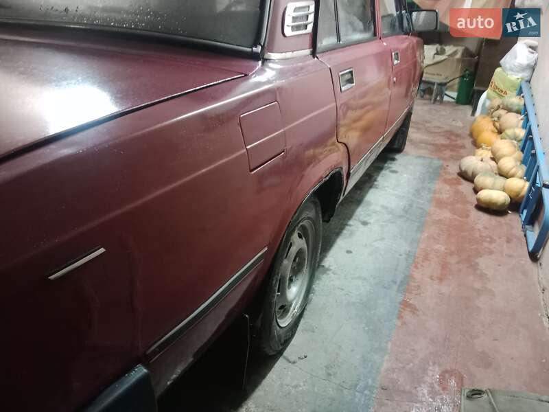 Седан ВАЗ / Lada 2107 2003 в Ромнах фото 4 Седан ВАЗ / Lada 2107 2003 в Ромнах