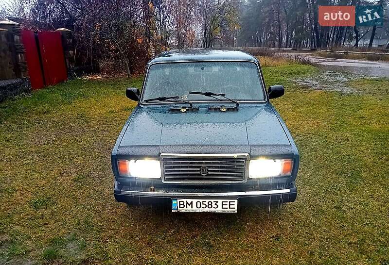 Седан ВАЗ / Lada 2107 2001 в Охтирці