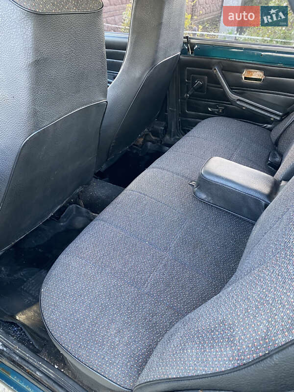 Седан ВАЗ / Lada 2107 2002 в Кривому Розі фото 14 Седан ВАЗ / Lada 2107 2002 в Кривому Розі