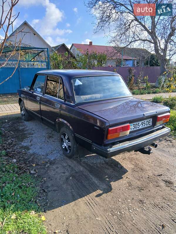 Седан ВАЗ / Lada 2107 1999 в Мирному фото 4 Седан ВАЗ / Lada 2107 1999 в Мирному