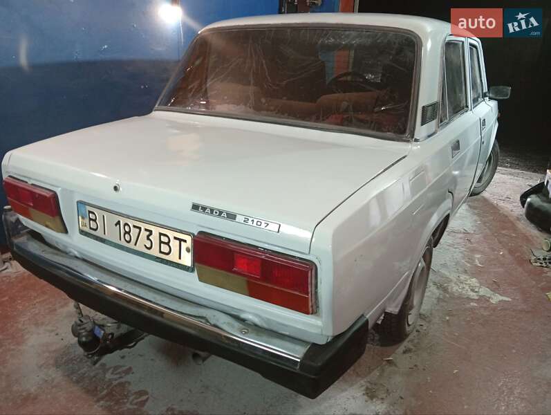Седан ВАЗ / Lada 2107 1992 в Кременчуці фото 3 Седан ВАЗ / Lada 2107 1992 в Кременчуці