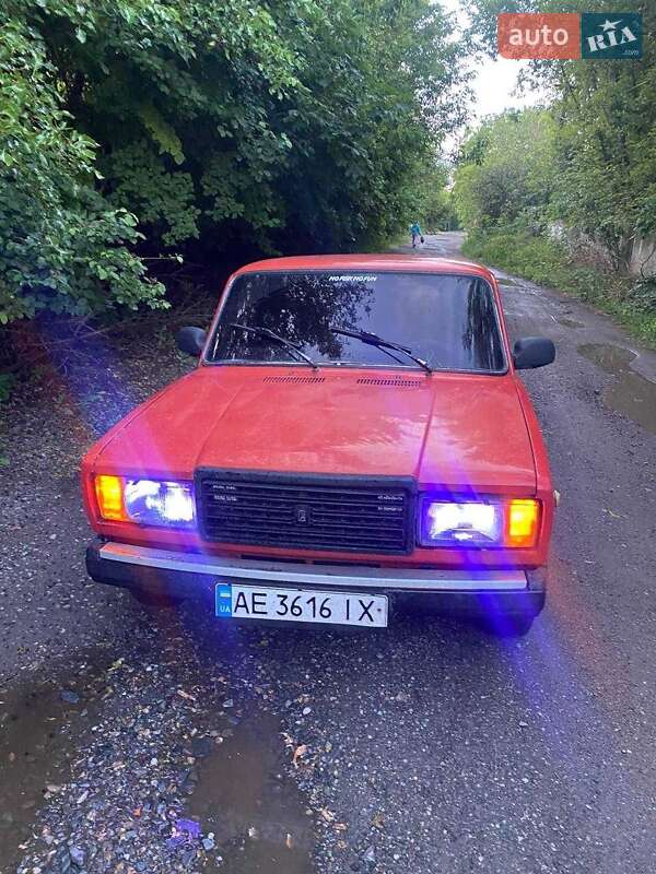 Седан ВАЗ / Lada 2107 1992 в Новомосковске фото 2 Седан ВАЗ / Lada 2107 1992 в Новомосковске
