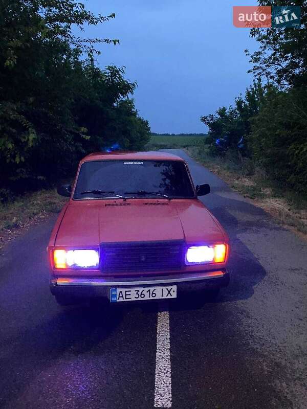Седан ВАЗ / Lada 2107 1992 в Новомосковске фото 5 Седан ВАЗ / Lada 2107 1992 в Новомосковске