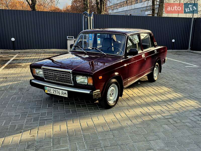 Седан ВАЗ / Lada 2107 2006 в Новомосковске
