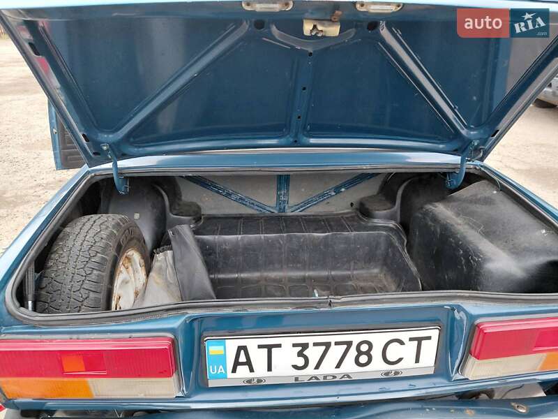 Седан ВАЗ / Lada 2107 2005 в Івано-Франківську