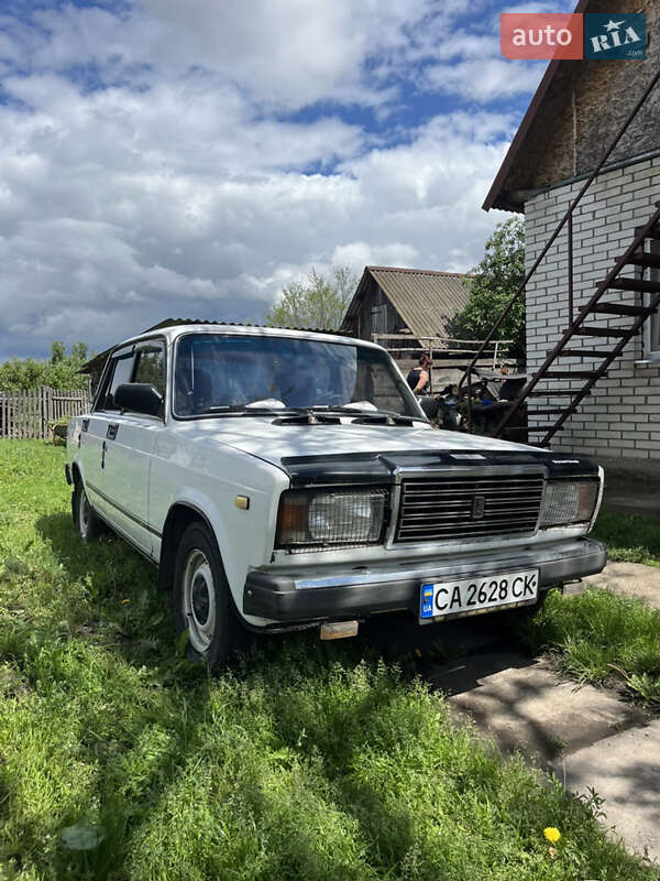Седан ВАЗ / Lada 2107 1990 в Городище фото 3 Седан ВАЗ / Lada 2107 1990 в Городище