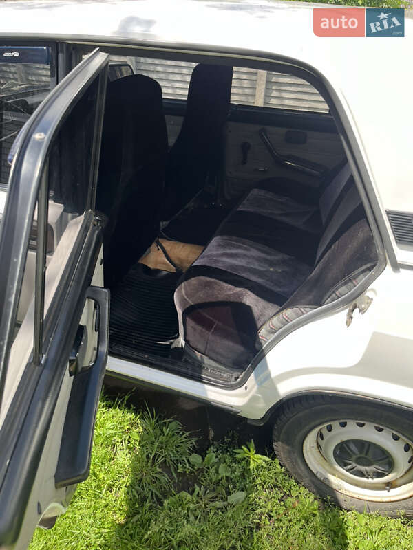 Седан ВАЗ / Lada 2107 1990 в Городище фото 5 Седан ВАЗ / Lada 2107 1990 в Городище