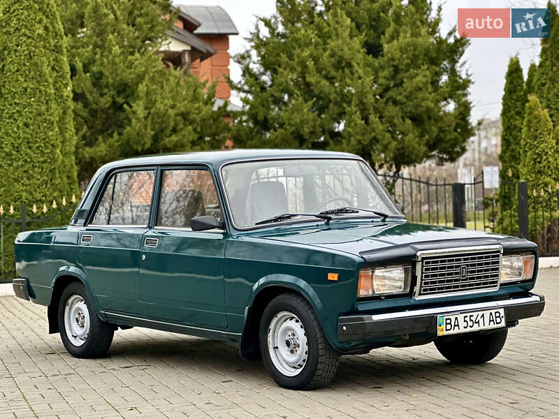 Седан ВАЗ / Lada 2107 2006 в Кропивницком