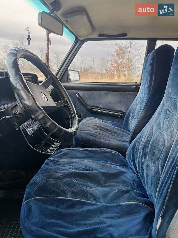 Седан ВАЗ / Lada 2107 1986 в Стрые фото 10 Седан ВАЗ / Lada 2107 1986 в Стрые